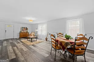 17 Russell Ave, Garden City, GA 31408 - Photo 6