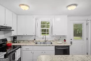 17 Russell Ave, Garden City, GA 31408 - Photo 10