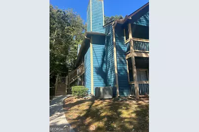 5516 Mountain Springs Circle, Stone Mountain, GA 30088 - Photo 2