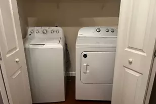 102 N Hill St, Griffin, GA 30223 - Photo 4