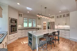 609 Cypress Pointe Ln, Hayesville, NC 28904 - Photo 4