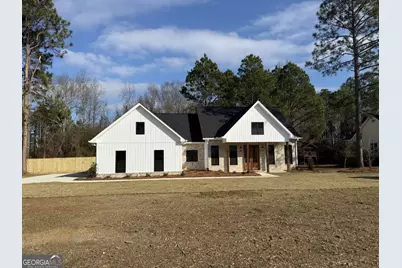 561 Live Oak Way, Dublin, GA 31021 - Photo 1