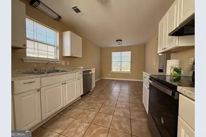 437 Dunmurry Place, Warner Robins, GA 31093 - Photo 8