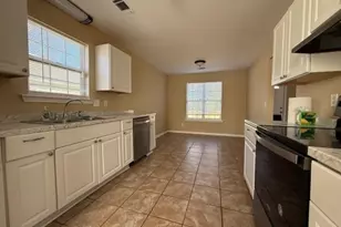 437 Dunmurry Pl, Warner Robins, GA 31093 - Photo 8