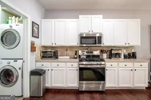 1875 Southhampton Ln, Atlanta, GA 30316 - Photo 8