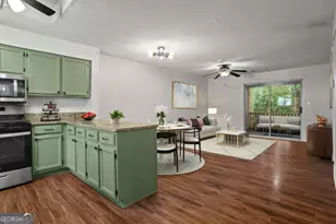 36 Doranne Ct SE, Smyrna, GA 30080 - Photo 4