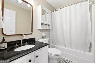 6430 N Glen Dr, Cumming, GA 30028 - Photo 22