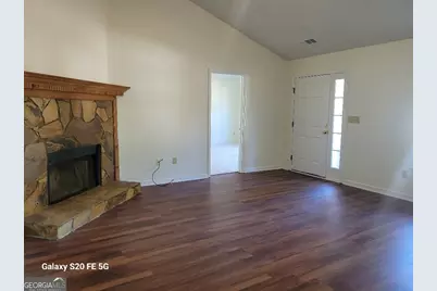 113 Woodridge Circle, Lagrange, GA 30241 - Photo 2