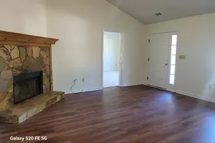 113 Woodridge Cir, Lagrange, GA 30241 - Photo 2