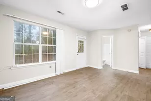 210 W Village Ct, Riverdale, GA 30296 - Photo 16