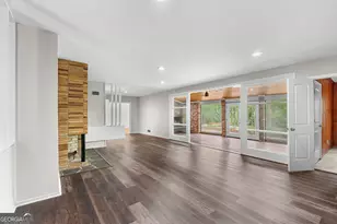 7 E Moore St, Statesboro, GA 30458 - Photo 4