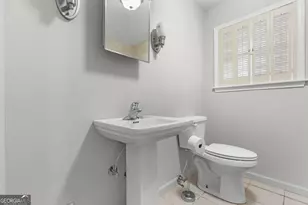 7 E Moore St, Statesboro, GA 30458 - Photo 16