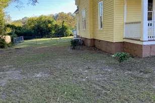 252 Edwards St, Elberton, GA 30635 - Photo 8