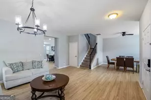 1218 Lanier Springs Dr, Buford, GA 30518 - Photo 12