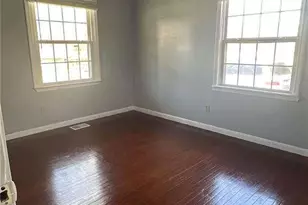 407 Hilltop Dr, Forest Park, GA 30297 - Photo 6