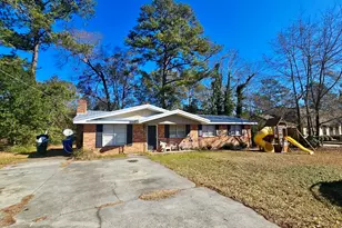 1437 Peach St, Dublin, GA 31021 - Photo 2