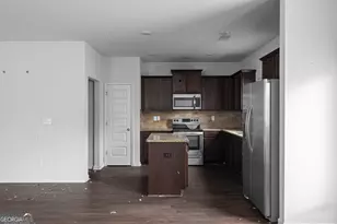 2639 Lovejoy Crossing Dr, Hampton, GA 30228 - Photo 4