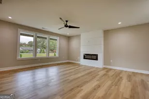 155 Skyland Dr E, Locust Grove, GA 30248 - Photo 18