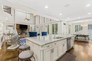 330 N Peachtree Pkwy, Peachtree City, GA 30269 - Photo 18