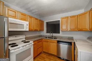 1138 Barnett Shoals Rd, Athens, GA 30605 - Photo 8
