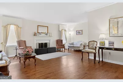 127 W Stuart Avenue, Lyons, GA 30436 - Photo 12