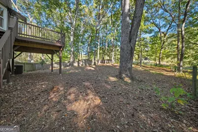 1528 Oakleaf Drive, Auburn, GA 30011 - Photo 32