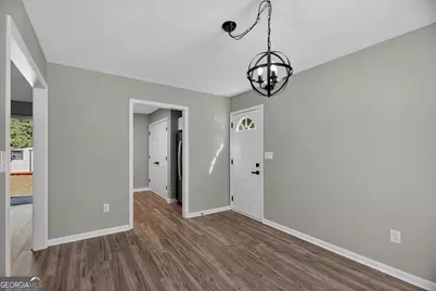 105 Ridgefield Drive, Lagrange, GA 30241 - Photo 8