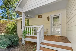 153 S Rock Island Dr, Eatonton, GA 31024 - Photo 6