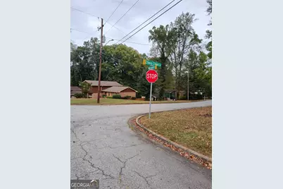 2319 Maryland Court, Decatur, GA 30032 - Photo 4