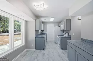 648 Honey Ridge Ln, Hinesville, GA 31313 - Photo 14