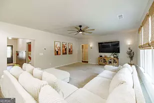 339 Sam Groves St, Danielsville, GA 30633 - Photo 10