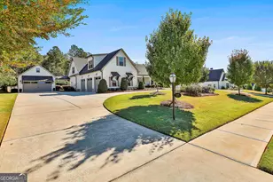 115 Platinum Rdg, Sharpsburg, GA 30277 - Photo 2