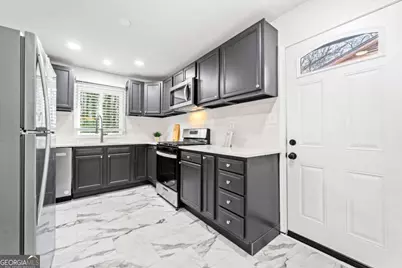 801 N Evelyn Place NW, Atlanta, GA 30318 - Photo 8