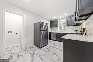 801 N Evelyn Pl NW, Atlanta, GA 30318 - Photo 10