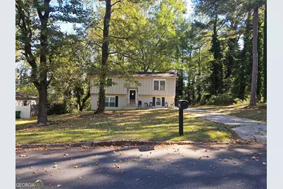 1820 Glenhaven Circle, Decatur, GA 30035 - Photo 2