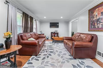 564 Allana Court, Stone Mountain, GA 30087 - Photo 4