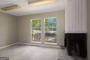 3254 Strawberry Ln, Decatur, GA 30034 - Photo 6