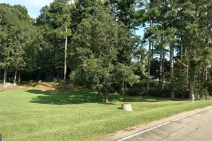 7275 Bishop Rd, Fairburn, GA 30213 - Photo 16