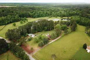 7275 Bishop Rd, Fairburn, GA 30213 - Photo 10