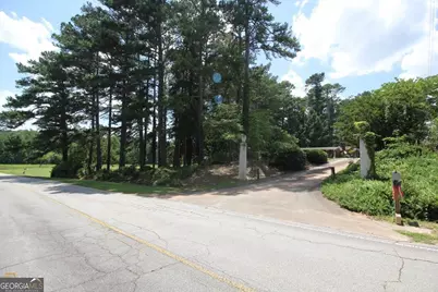 7275 Bishop Road, Fairburn, GA 30213 - Photo 14
