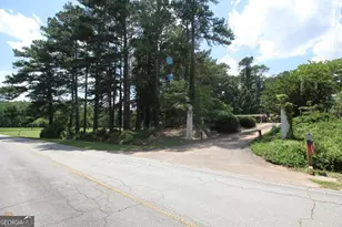 7275 Bishop Rd, Fairburn, GA 30213 - Photo 14