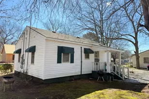 355 Maple St, Hartwell, GA 30643 - Photo 4