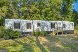 361 Price St, Statham, GA 30666 - Photo 12