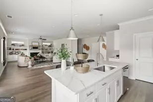 5563 Overview Dr, Flowery Branch, GA 30542 - Photo 8