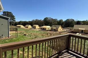 210 Charlotte Cir, Statham, GA 30666 - Photo 8