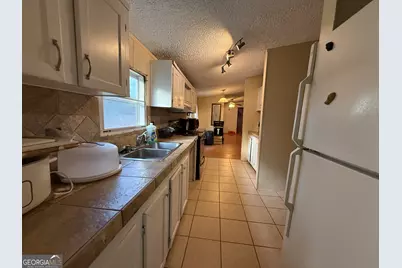 456 M L King Jr Circle, Zebulon, GA 30295 - Photo 2