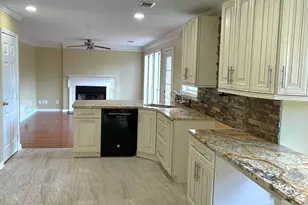 1276 Huntington Pl Cir, Lithonia, GA 30058 - Photo 26
