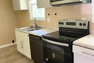 203 Vienna Cir, Fort Valley, GA 31030 - Photo 4