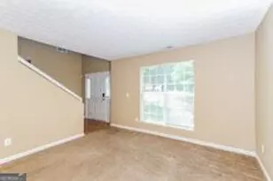 6663 Princeton Park Ct, Lithonia, GA 30058 - Photo 2
