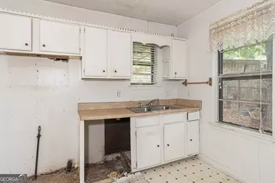 4705 Ernest Drive, Forest Park, GA 30297 - Photo 12